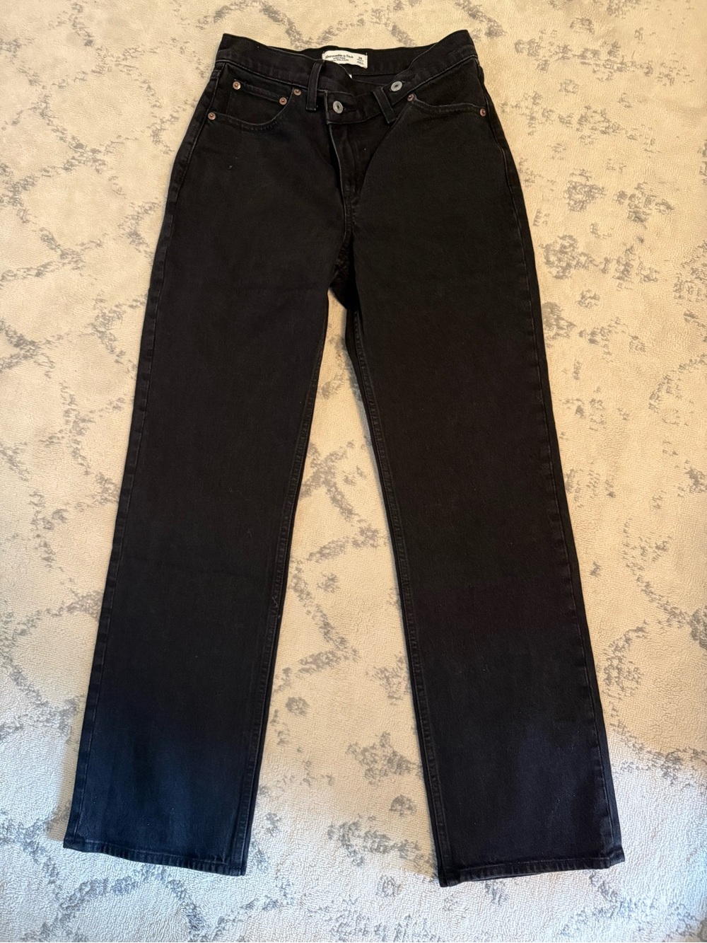 Abercrombie & Fitch Women's Black Straight Leg Jeans